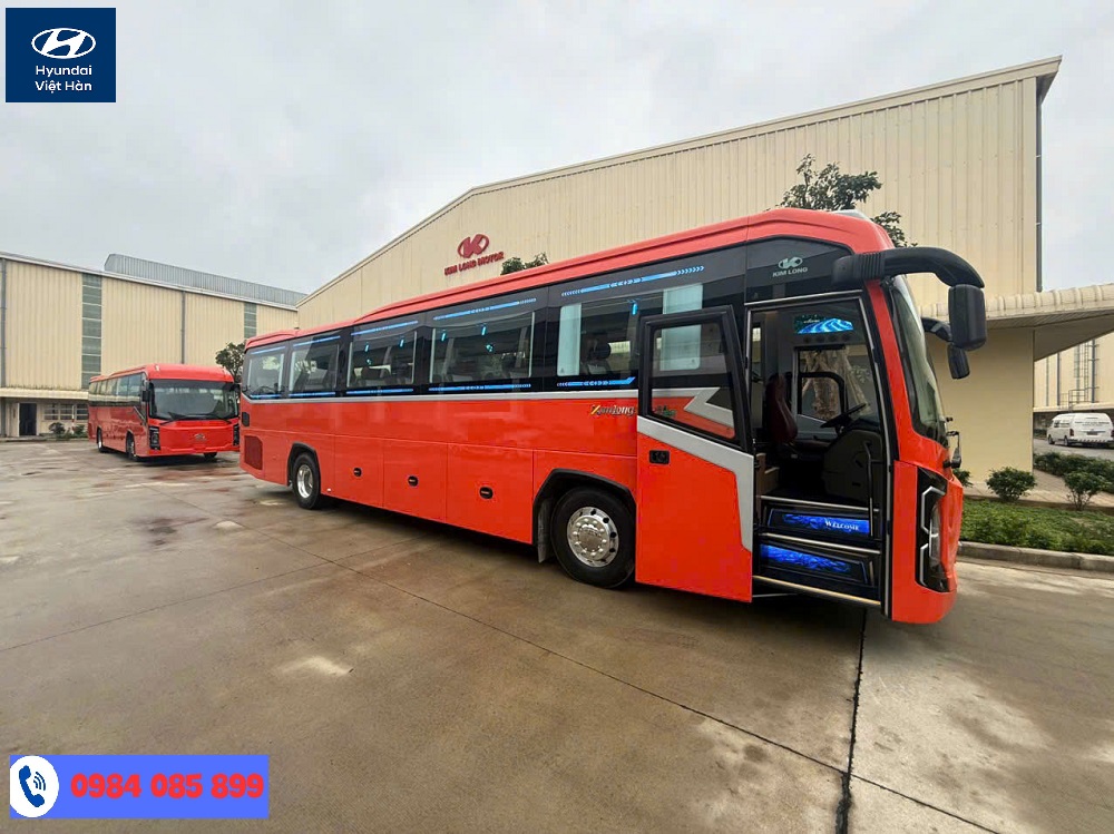 So sánh xe khách 47 chỗ Kim Long 99S N47 và Thaco TB120S