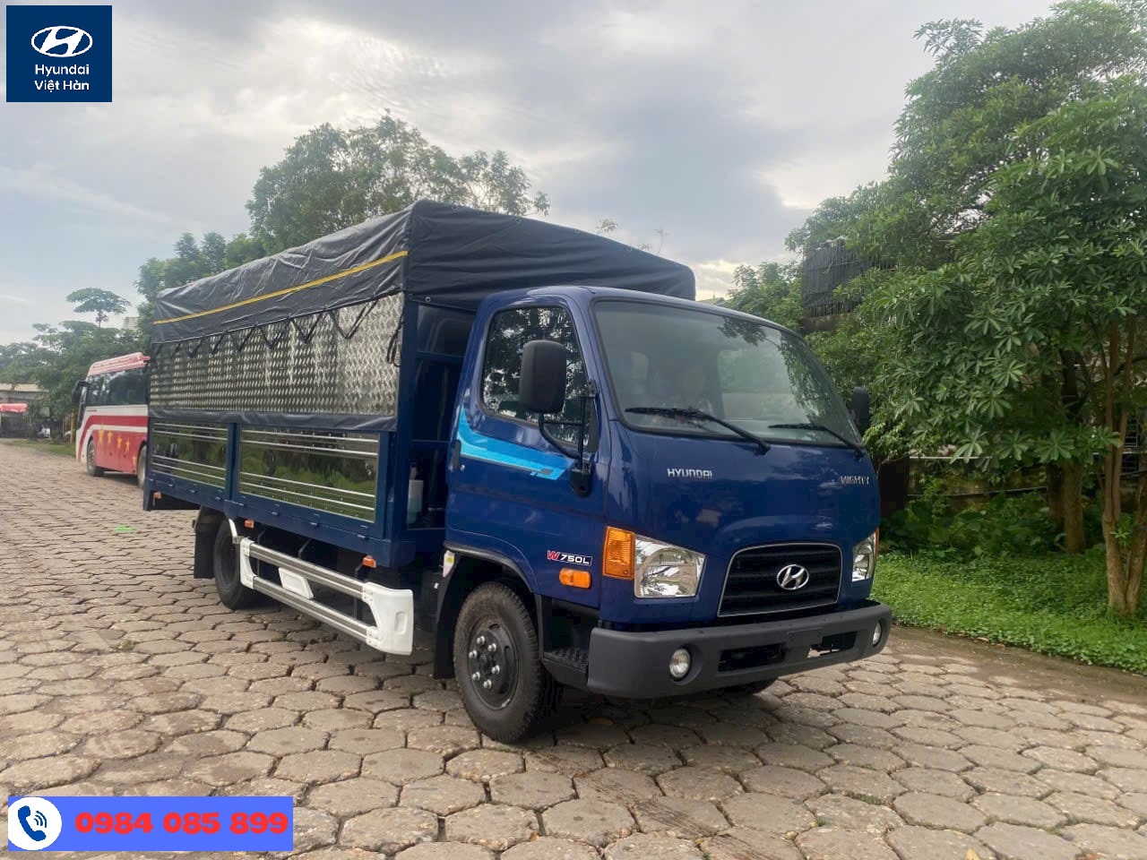 Bán xe Hyundai W750L thùng bạt 