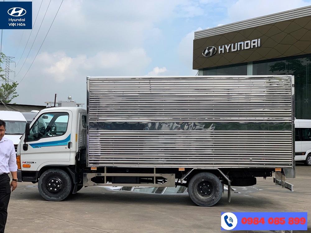 Giá xe Hyundai N500 thùng kín
