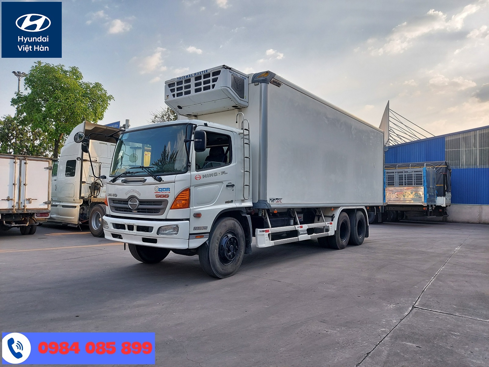 Giá xe tải đông lạnh Hino