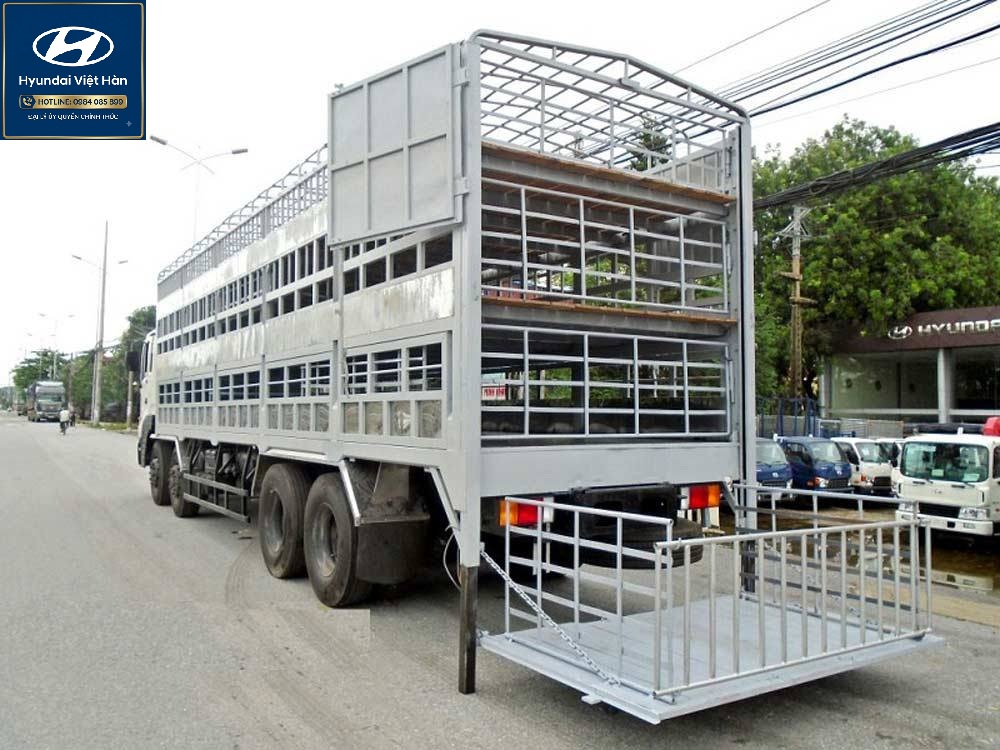 Hoán cải thùng chở lợn heo trên xe tải Hyundai