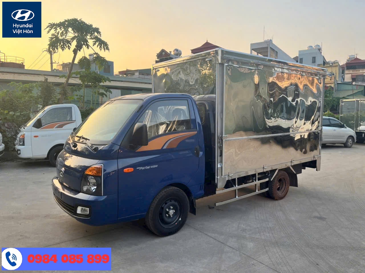 Hyundai H150 thùng bán hàng lưu động