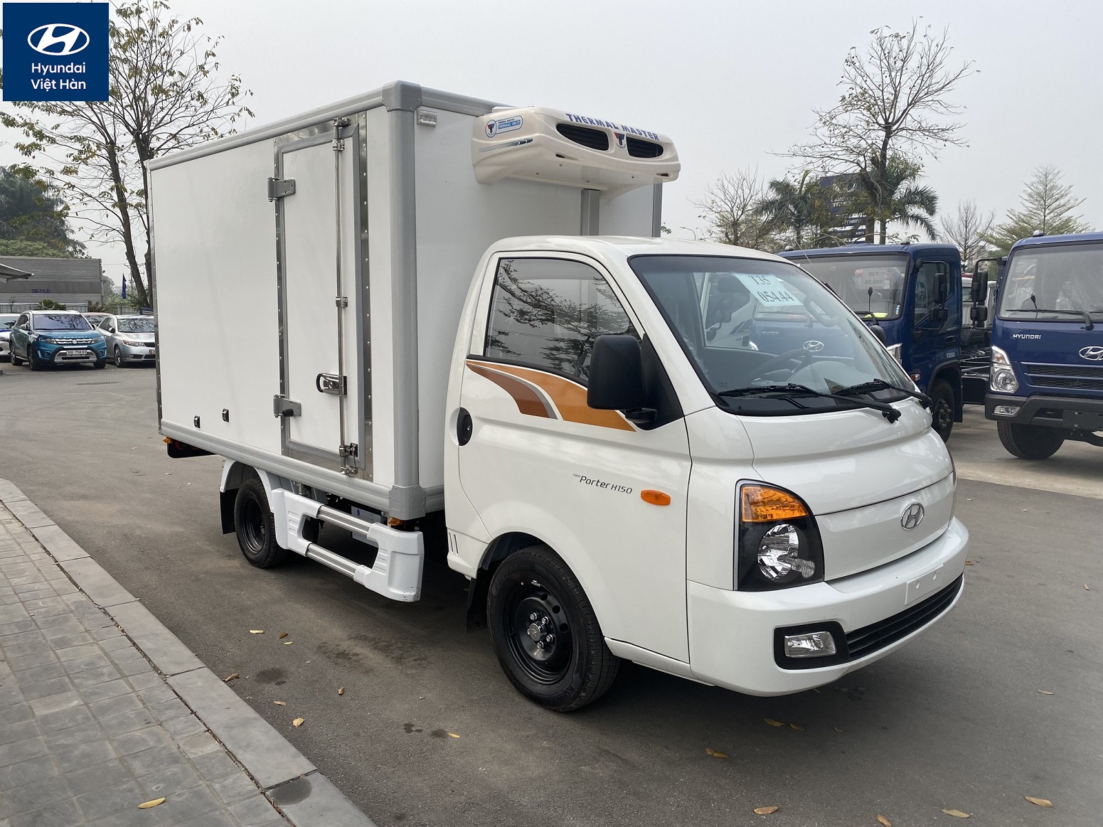 Hyundai Porter 150 thùng đông lạnh 