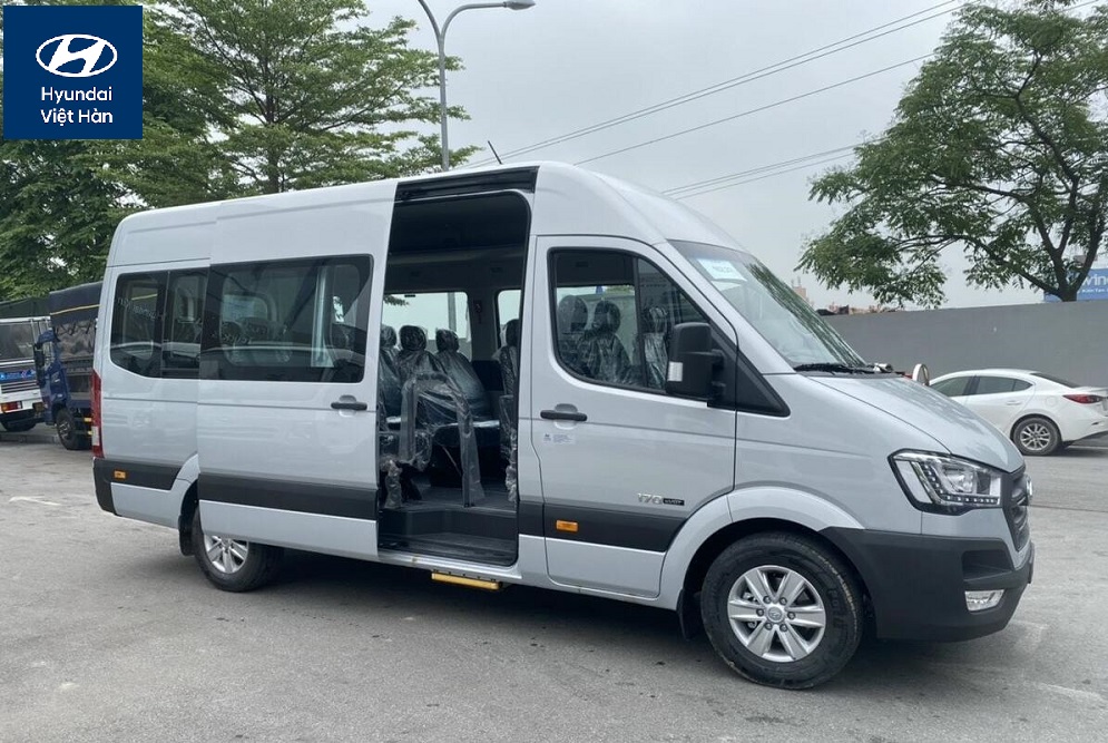 Hyundai Solati 16 chỗ 