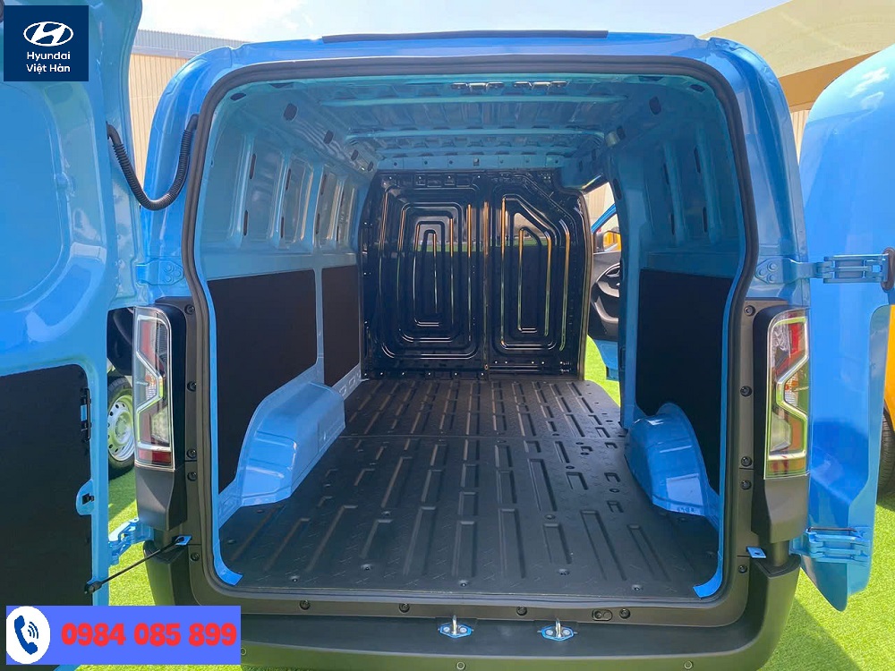 Khoang chở hàng xe van điện 2 chỗ Kim Long