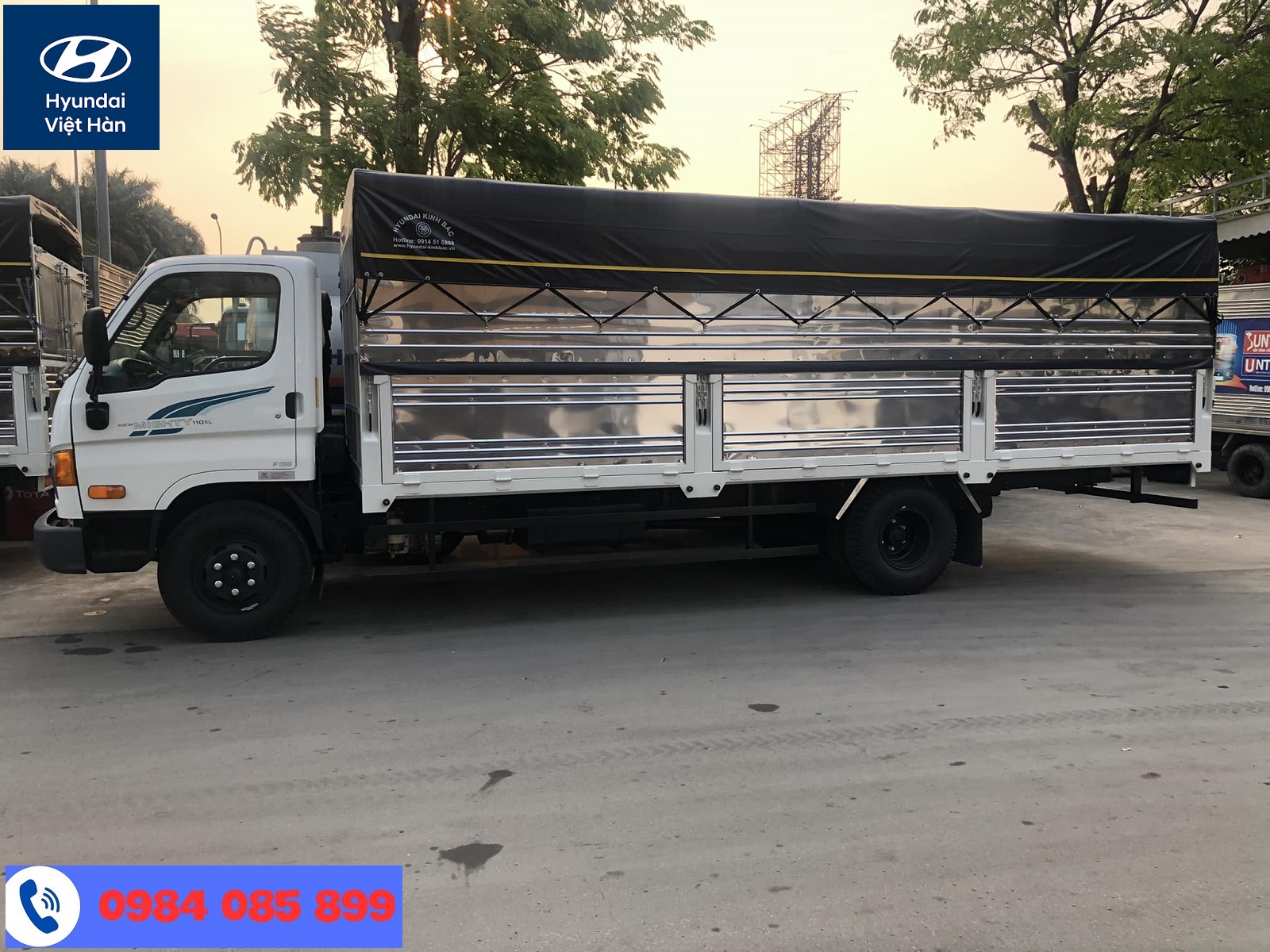 Mua trả góp Hyundai 110XL thùng bạt