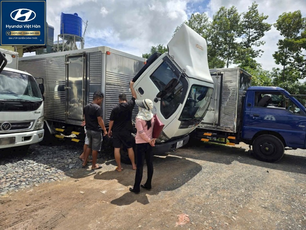 Mua Xe Tải Cũ Cần Kiểm Tra Gì