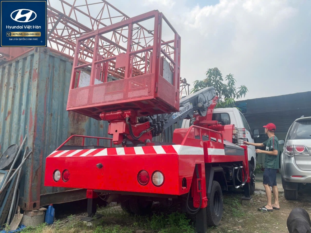 Thông số kỹ thuật xe nâng người Kia K250 gắn giỏ làm việc trên cao