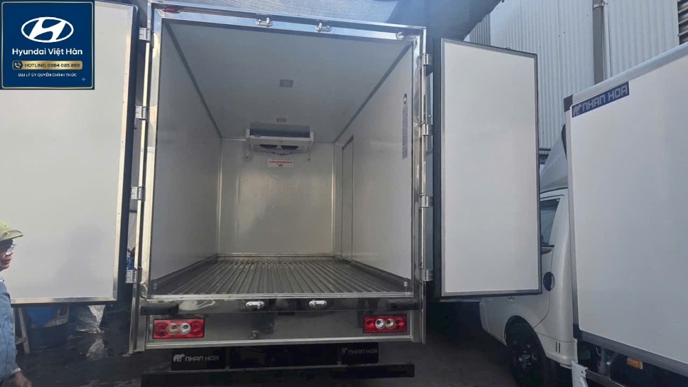 Thùng đông lạnh 3.5t Foton Aumark S35