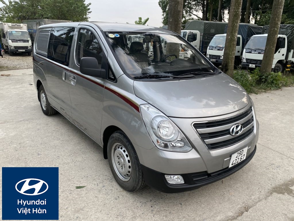 Xe bán tải Hyundai Starex Van 6 chỗ