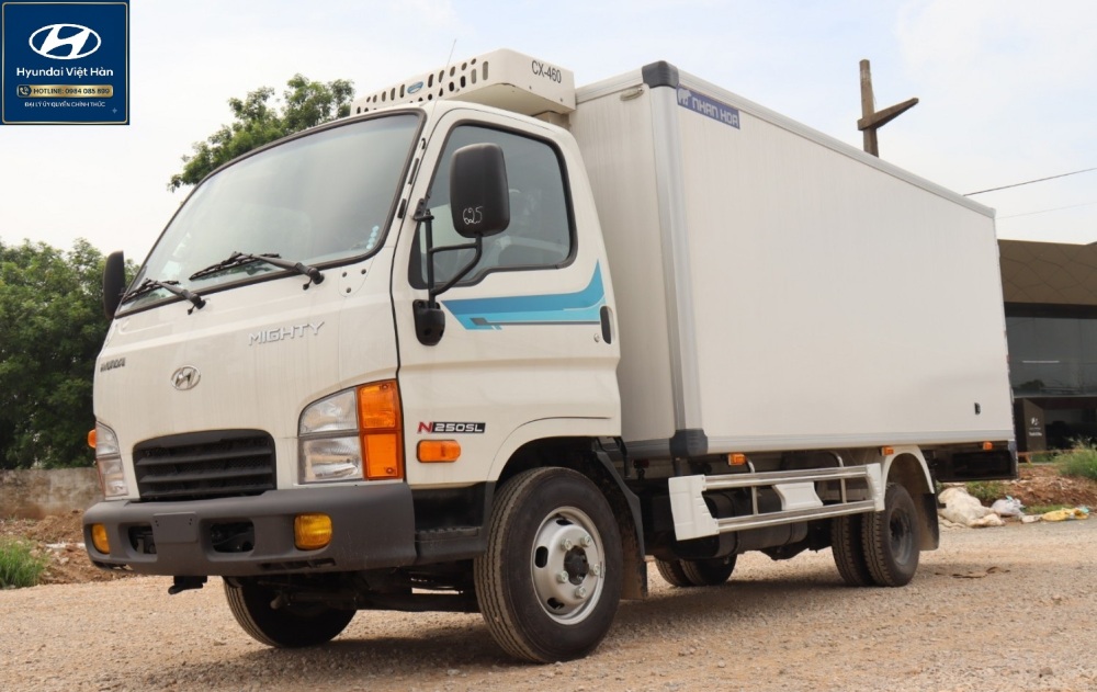 Xe đông lạnh 2.5 tấn Hyundai N250SL 