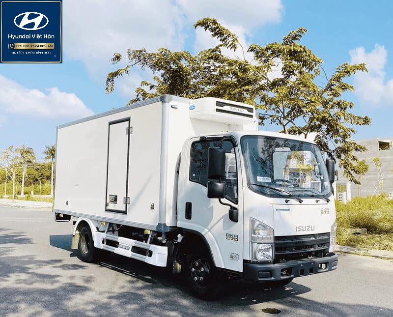 Xe đông lạnh 2.5 tấn Isuzu QKR270 đông lạnh