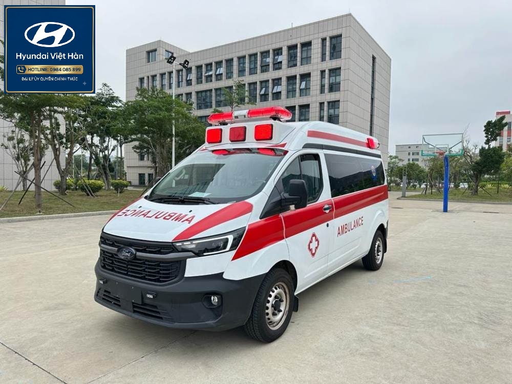 Xe ô tô y tế cứu thương Ford Transit nhập khẩu