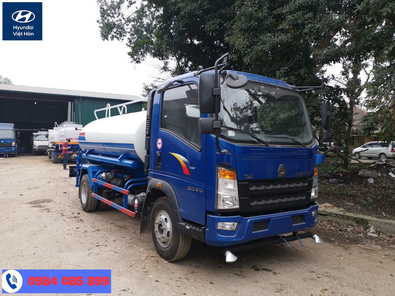 Xe phun nước Howo 8 khối 