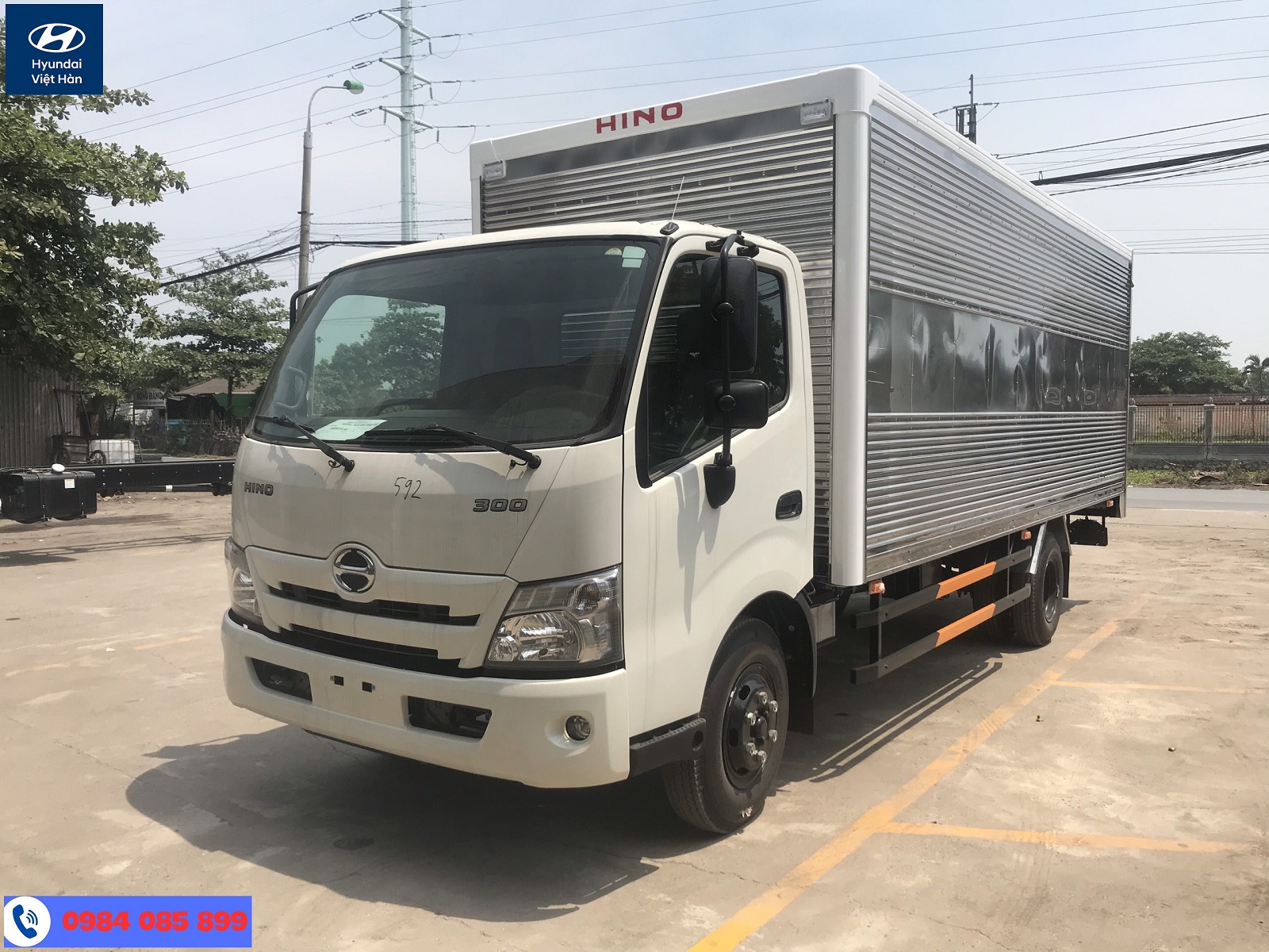 Xe tải 5 tấn Hino