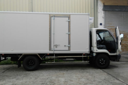 HYUNDAI HD700 THÙNG ĐÔNG LẠNH 6.5 TẤN