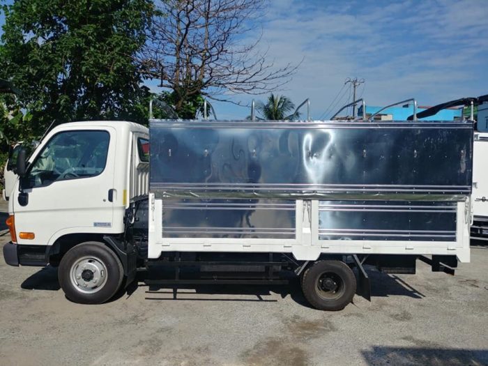 HYUNDAI N250 THÙNG MUI BẠT 2.5 TẤN
