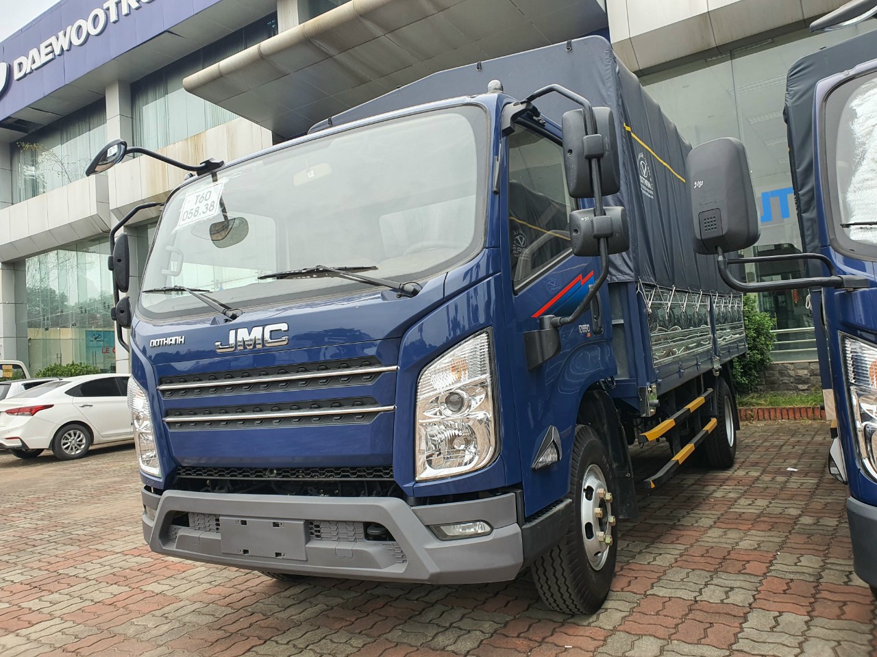 Giá xe tải IZ650 Đô Thành 7 tấn