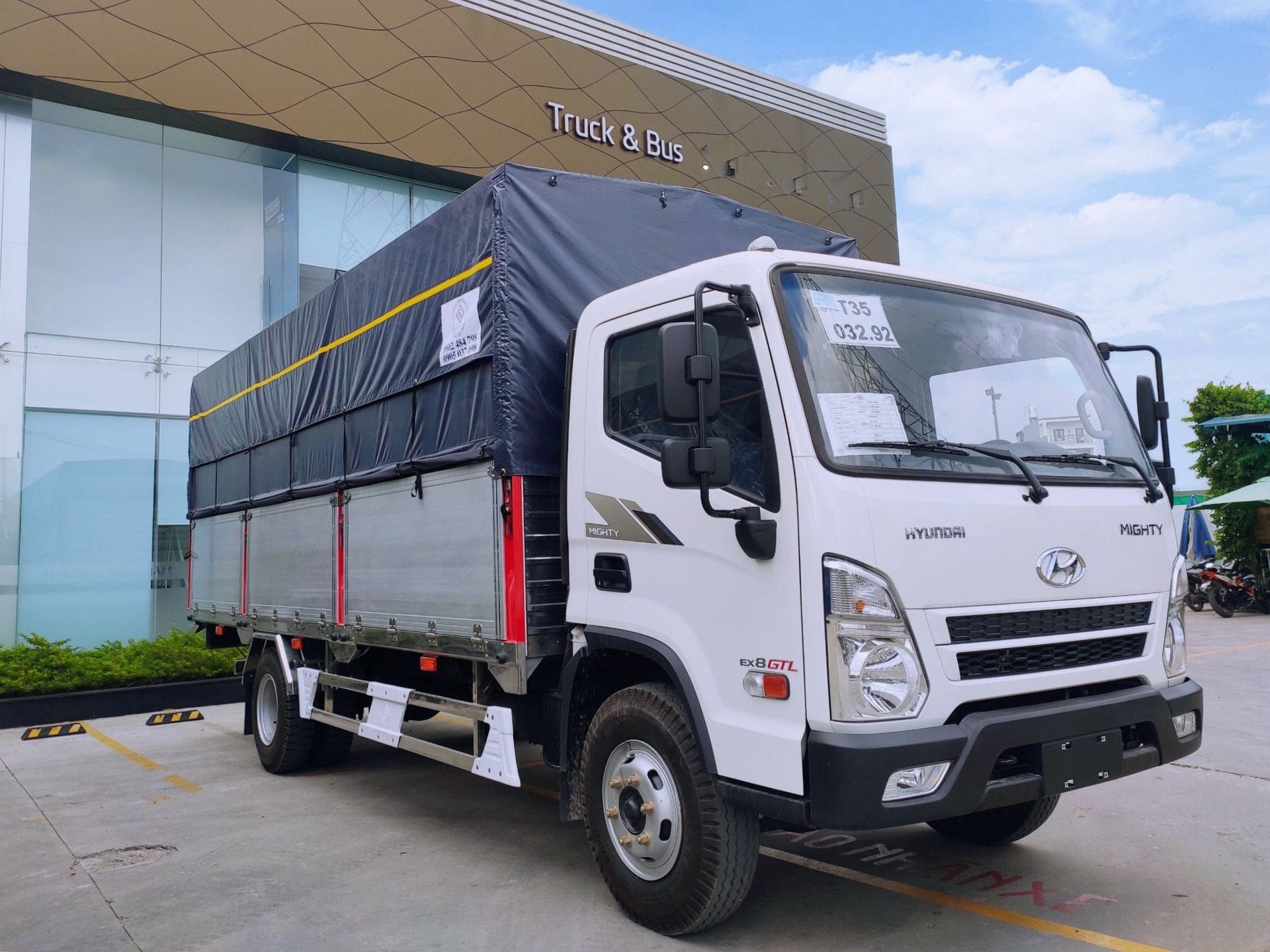 Mua xe Hyundai EX8 GT tại Phú Thọ