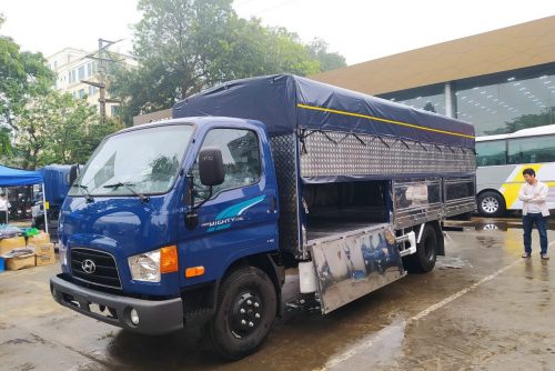 Hyundai 110XL thùng bạt inox 7 tấn