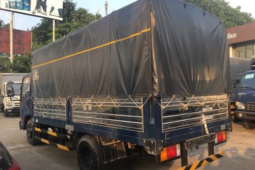 Xe tải IZ65 thùng mui bạt 3.5 tấn