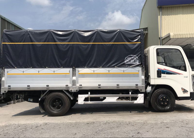 Xe tải IZ65 thùng mui bạt 3.5 tấn