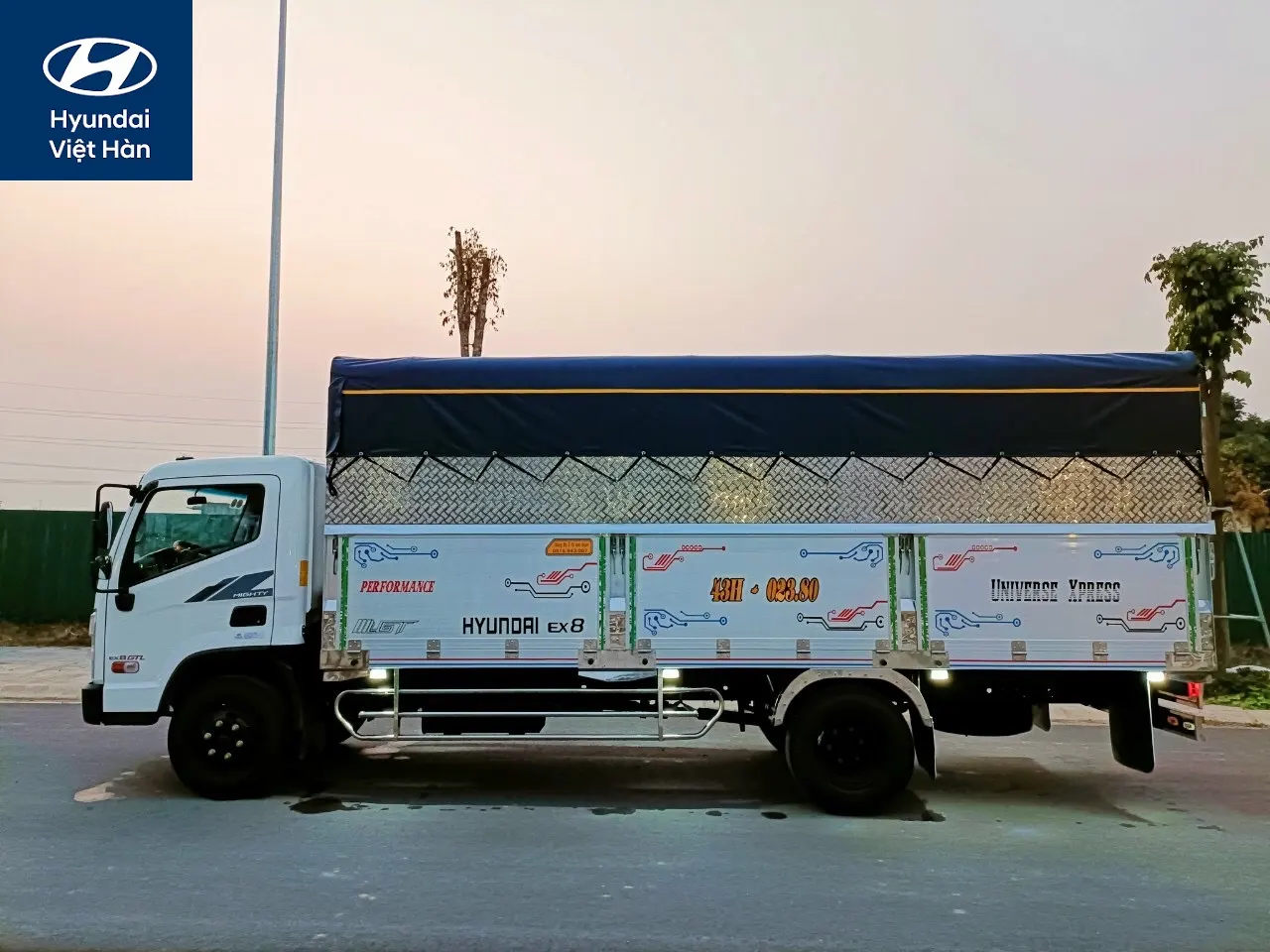 Bán xe tải 8 tấn Hyundai EX8 GTL tại Điện Biên