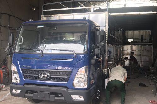 Hyundai EX8 thùng mui bạt 8 tấn