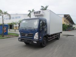 Hyundai EX8 thùng đông lạnh 7 tấn