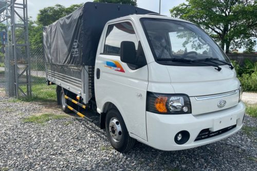 Tera 150 thùng mui bạt tải trọng 1.5 tấn