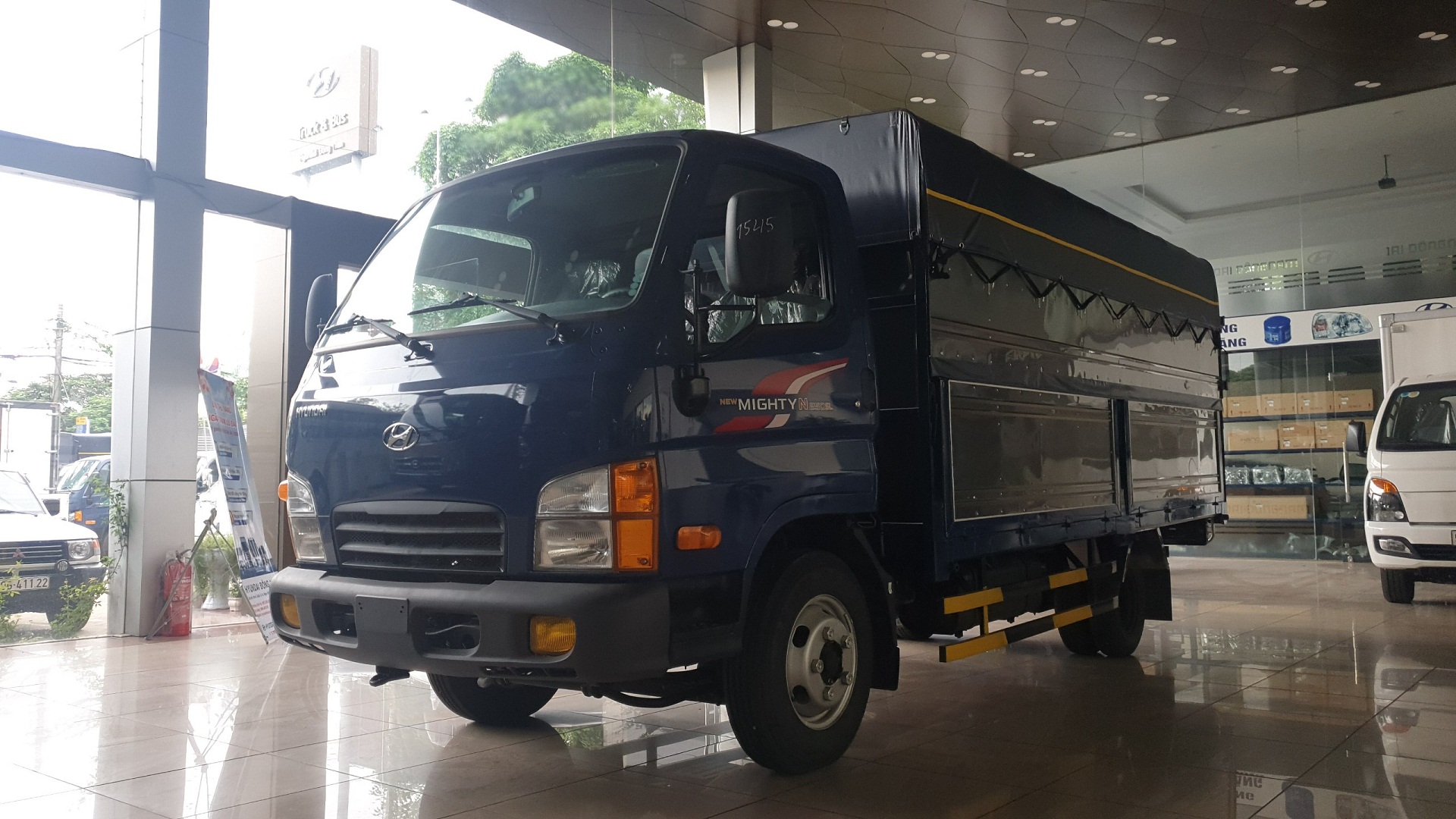 Xe tải Hyundai N250SL thùng bạt 