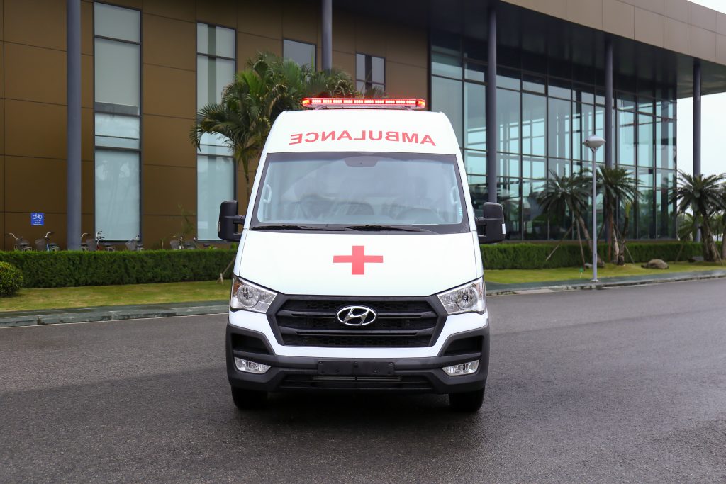 Ngoại hình xe Hyundai Solati cứu thương