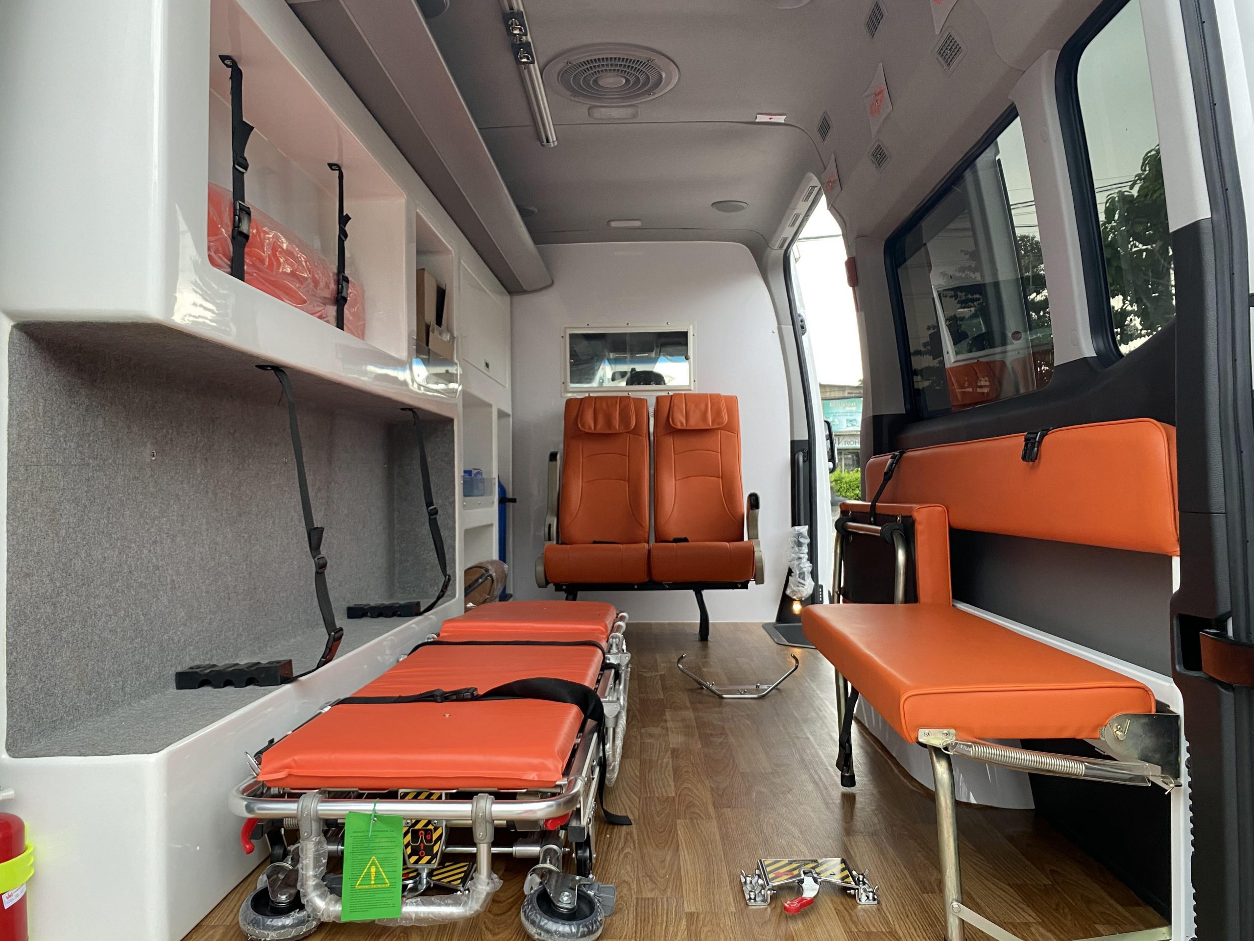 Trang thiết bị y tế theo xe cấp cứu Solati