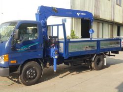 Xe tải gắn cẩu 3 tấn Hyundai 110SP