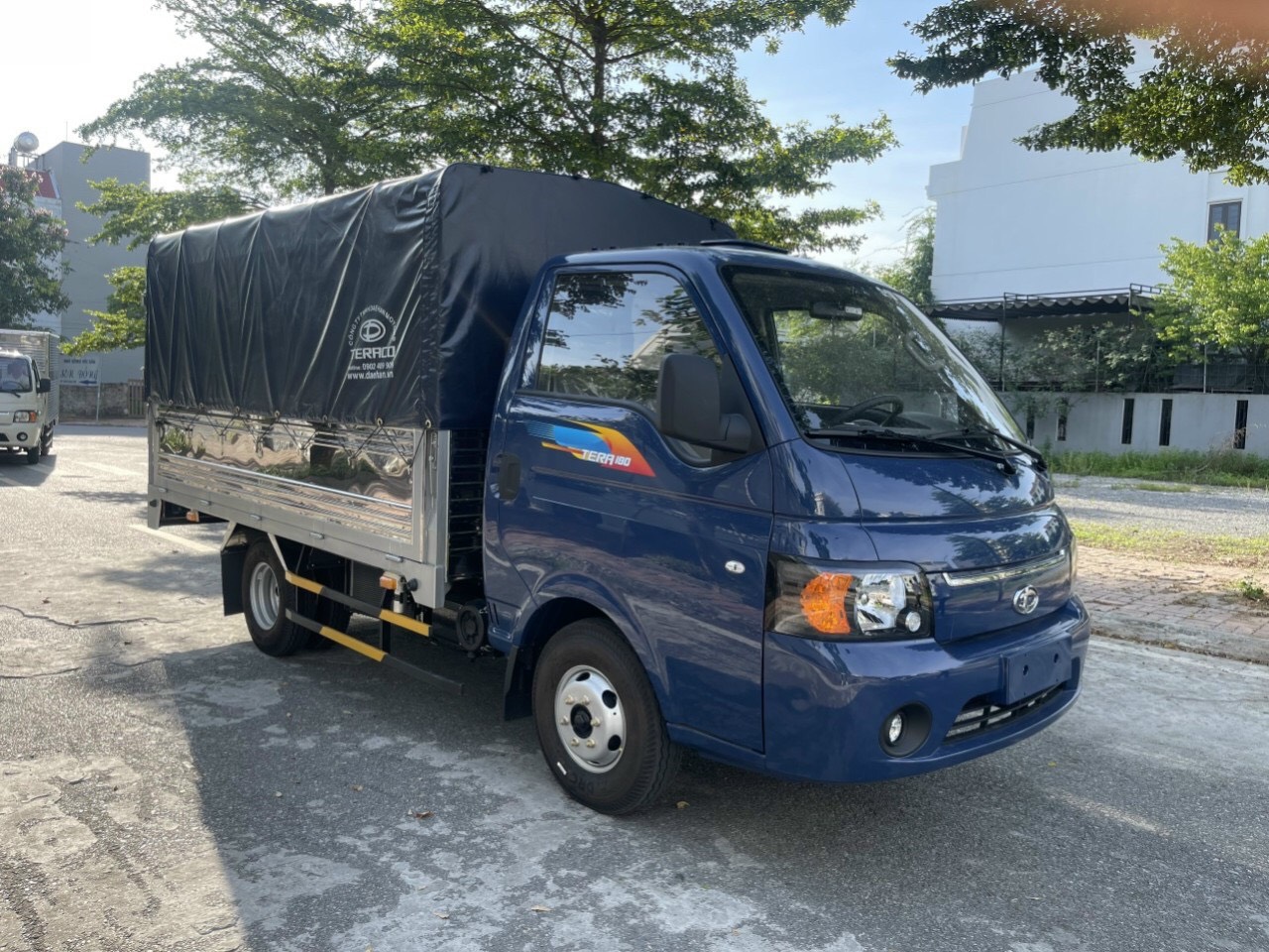 Bán xe tải Teraco Tera 180 thùng bạt
