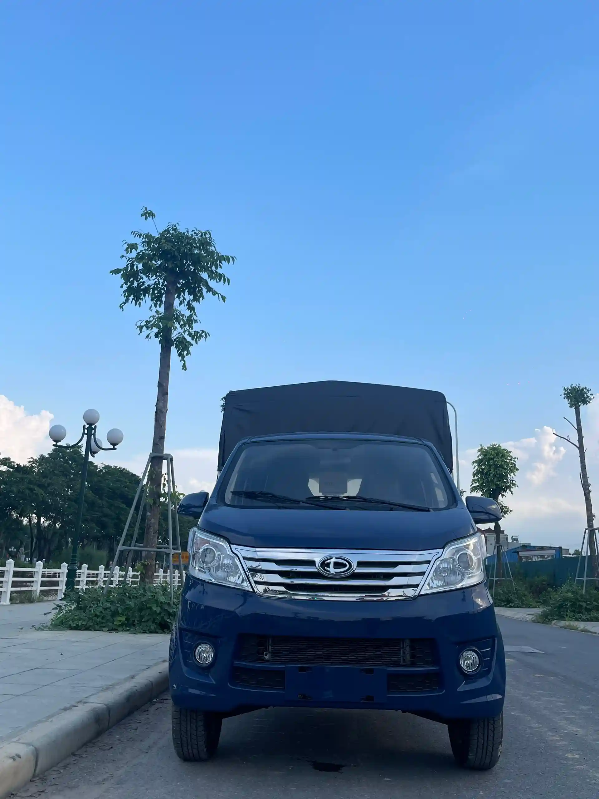 Ngoại hình Tera 100 thùng bạt