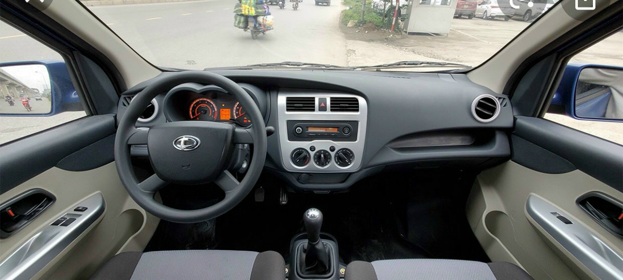 Xe tải Tera 100 thùng cánh dơi