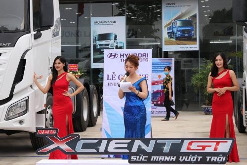 ĐẦU KÉO HYUNDAI XCIENT