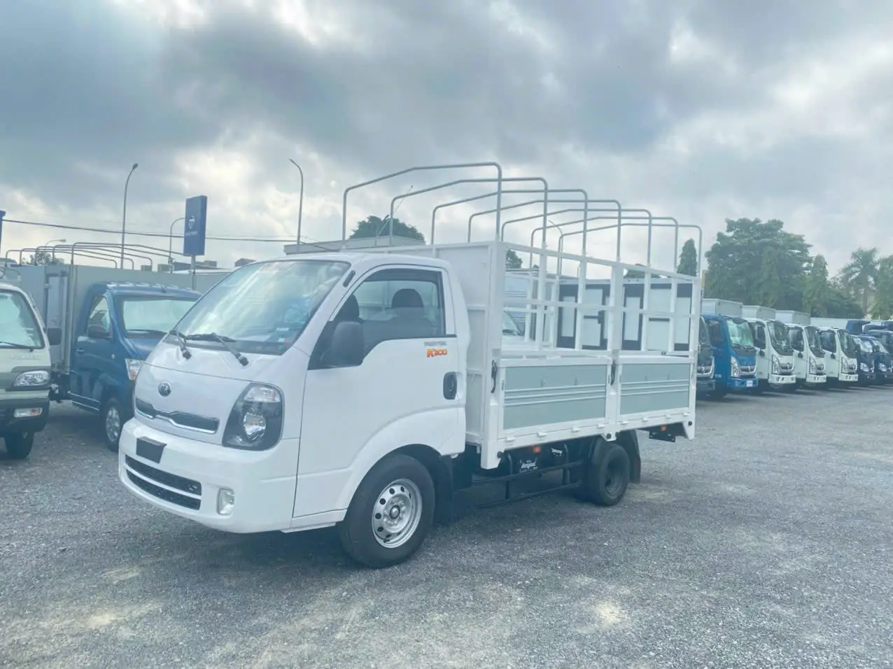 Kia K200 
