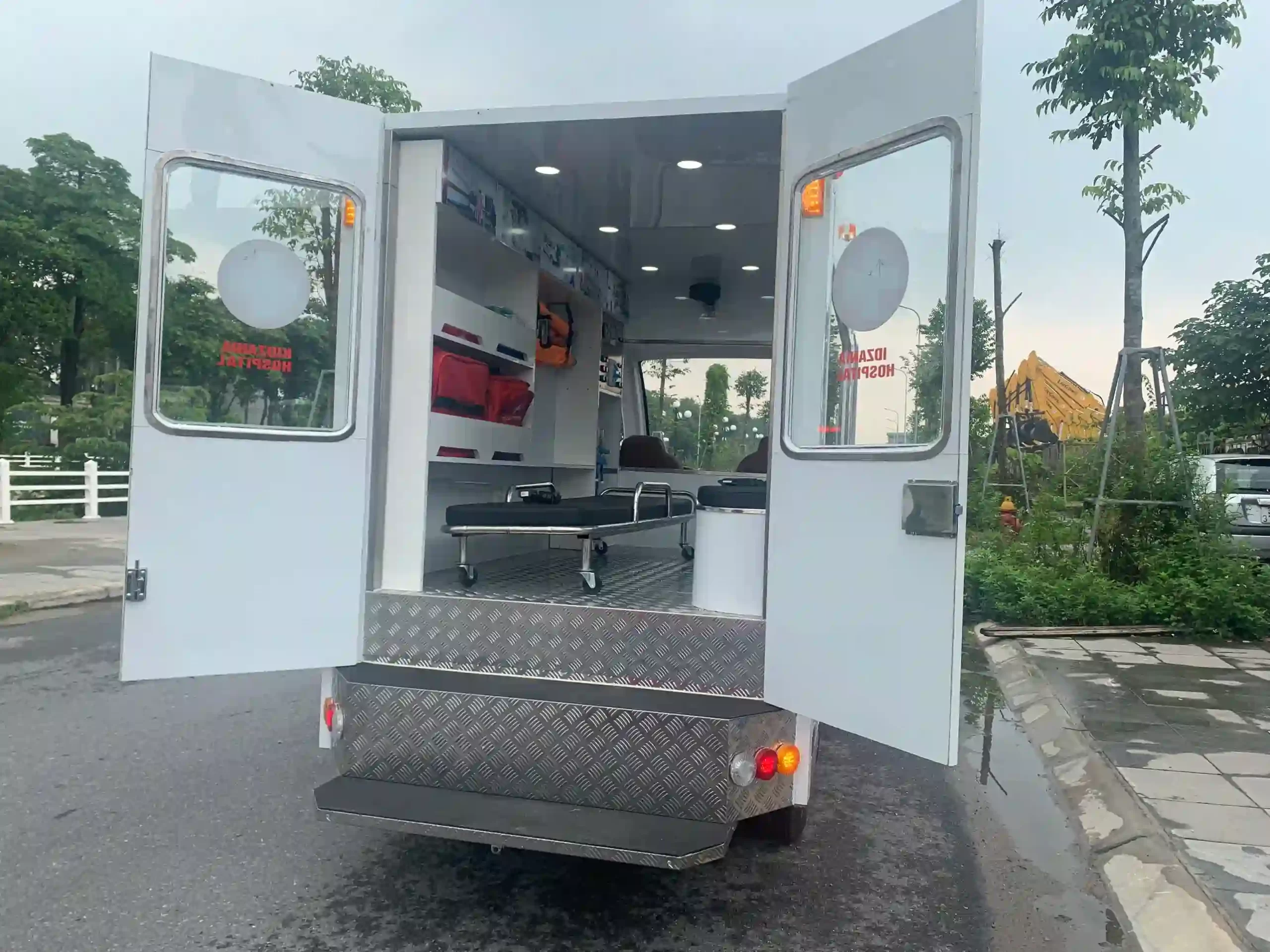GIÁ XE Ô TÔ ĐIỆN CỨU THƯƠNG
